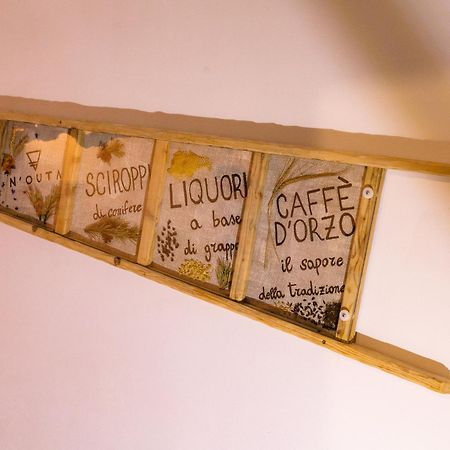 Hotel Majon De La Nona Pozza di Fassa Zewnętrze zdjęcie