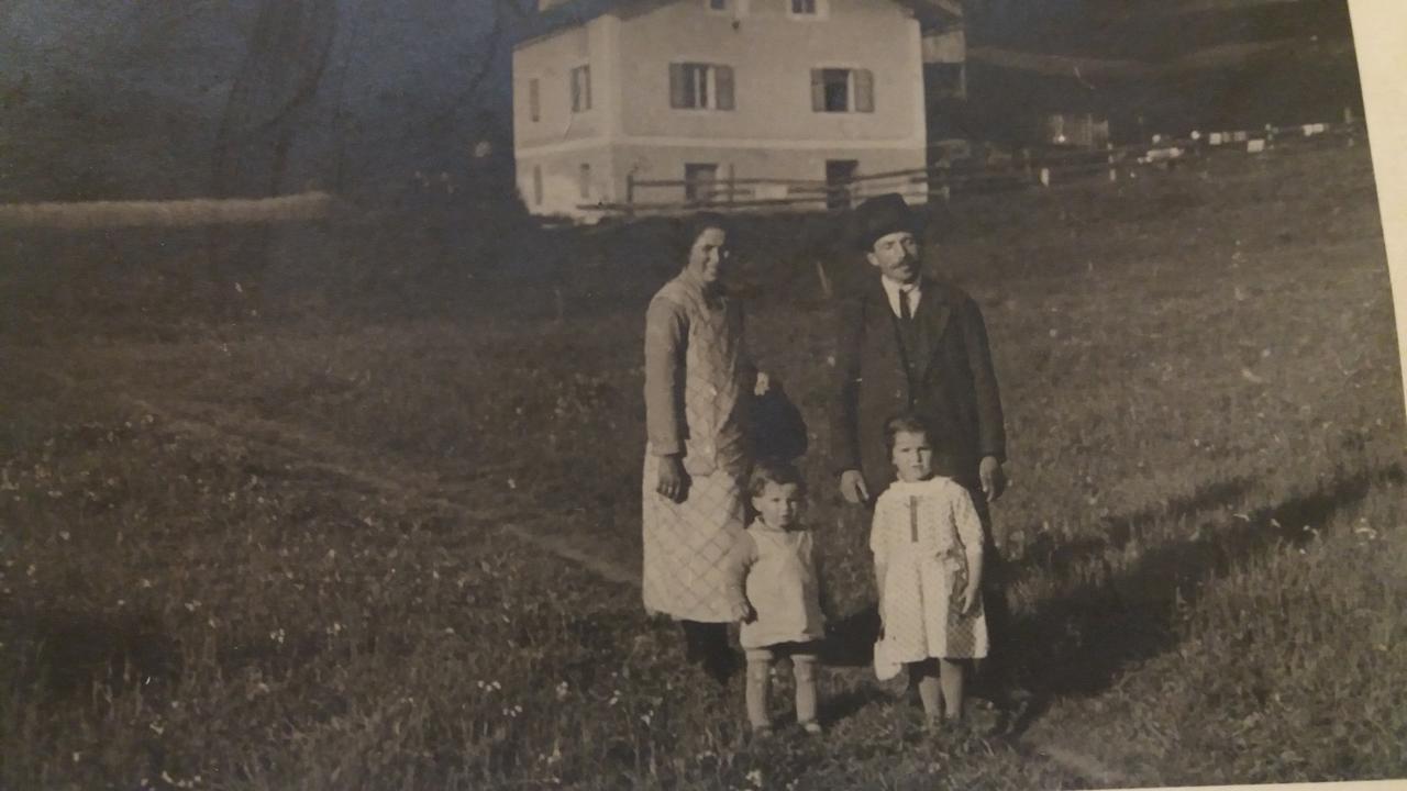 Hotel Majon De La Nona Pozza di Fassa Zewnętrze zdjęcie