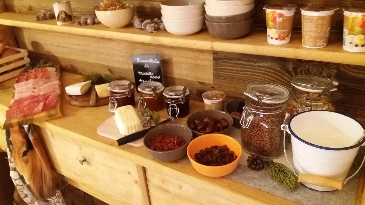 Hotel Majon De La Nona Pozza di Fassa Zewnętrze zdjęcie
